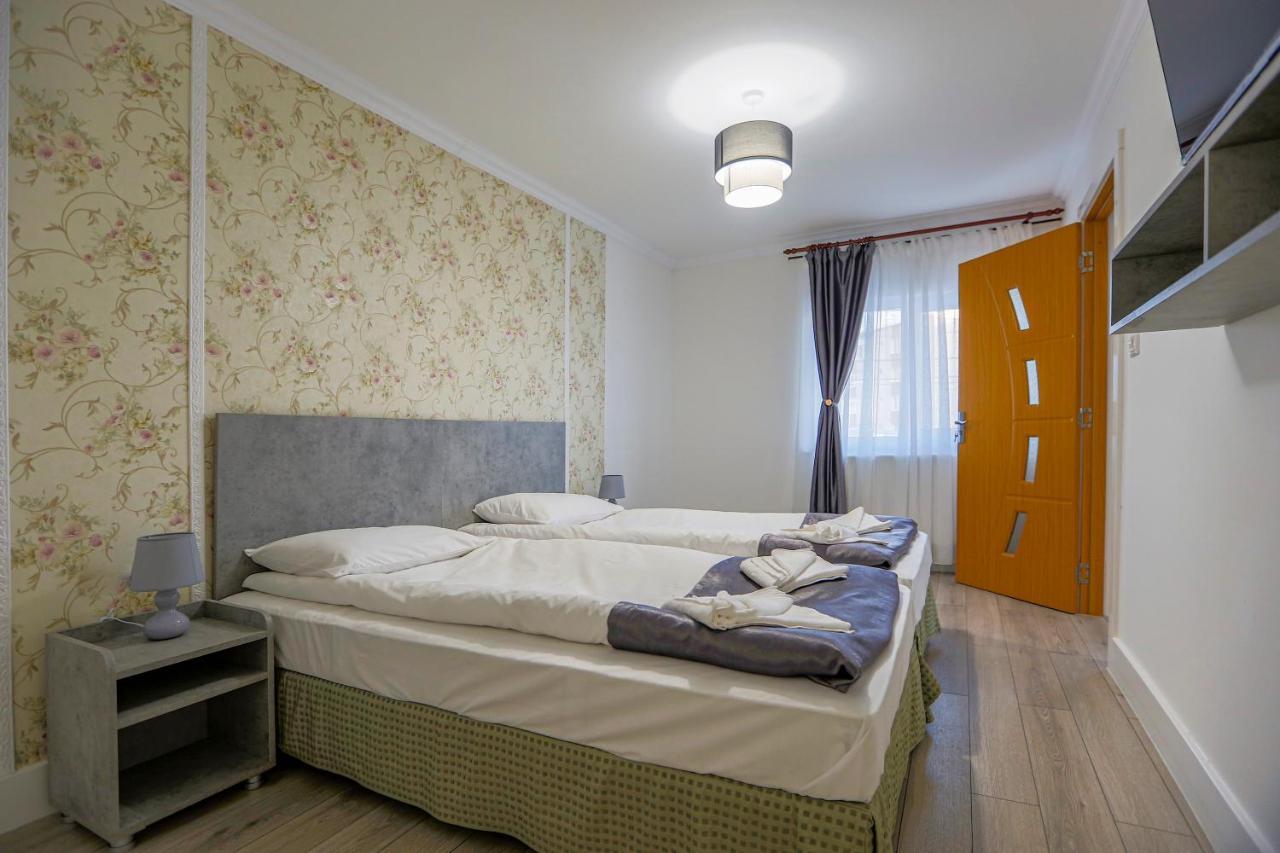 Vaias Aparts Tirgu Neamt Εξωτερικό φωτογραφία